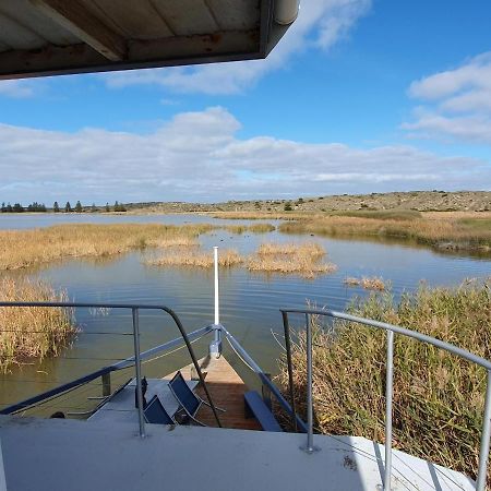 Ps Federal Retreat Paddle Steamer グールワ エクステリア 写真