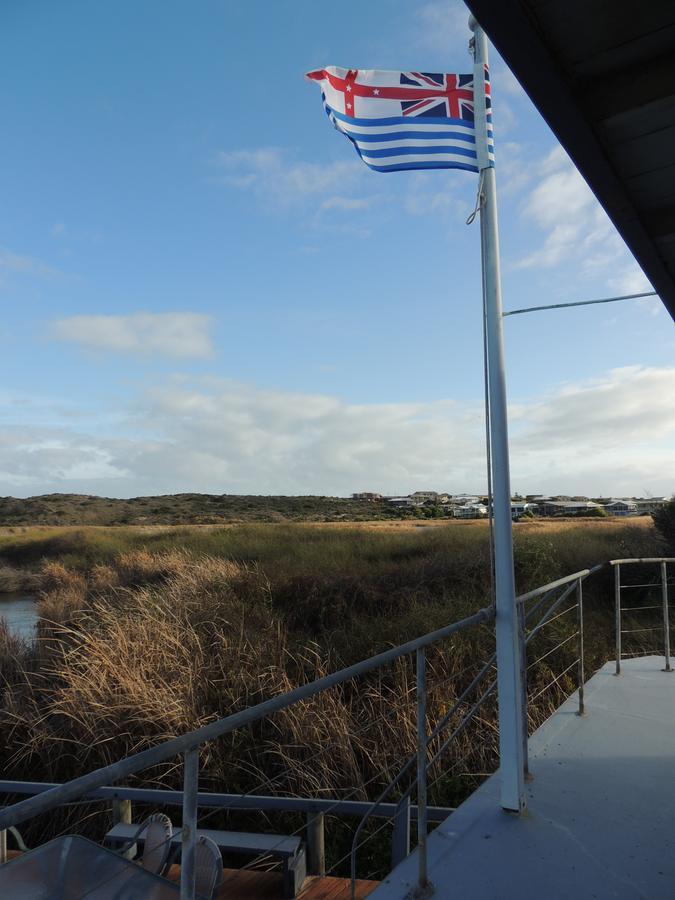 Ps Federal Retreat Paddle Steamer グールワ エクステリア 写真