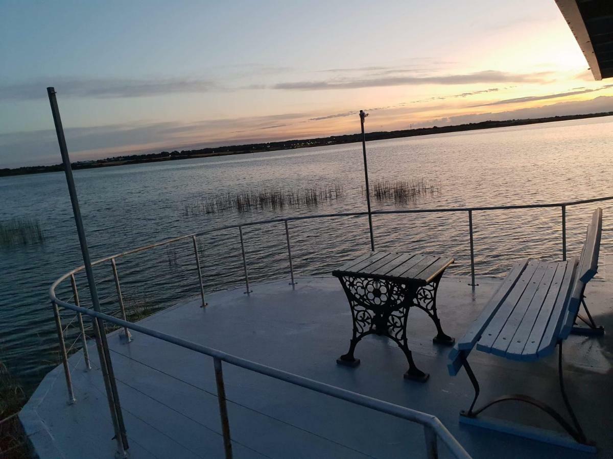 Ps Federal Retreat Paddle Steamer グールワ エクステリア 写真